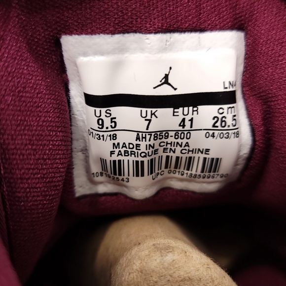 Jordan 3 Retro Bordeaux 9.5W\8M - Picture 9 of 9